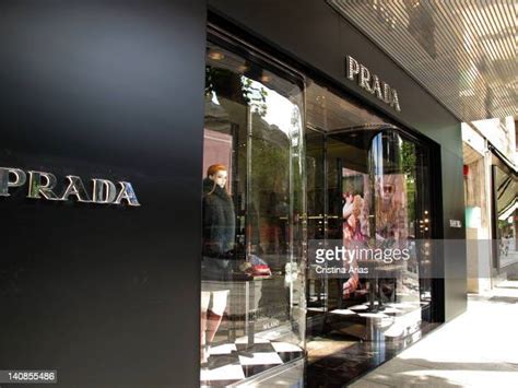 prada serrano|Shopping: Barrio de Salamanca .